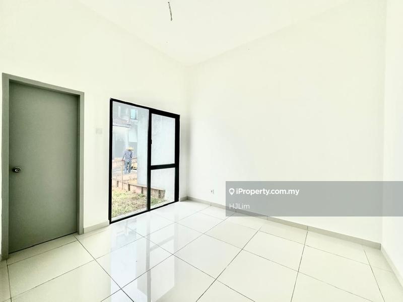 2-storey Terraced House for Sale in Bandar Tasik Senangin, Lenggeng by HJLim - iProperty.com.my