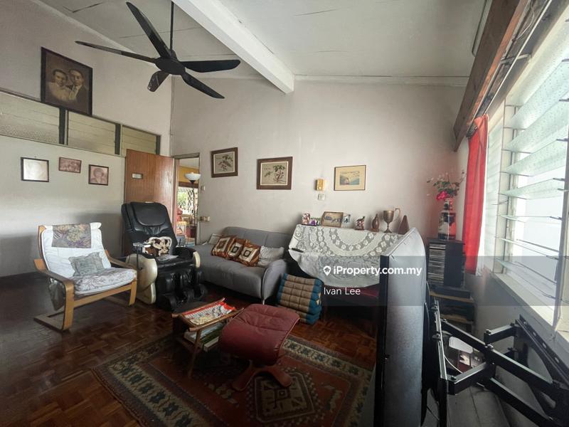 Bungalow House for Sale in (Very Big) PJ Jalan Gasing 1-Storey Bungalow, Petaling Jaya by Ivan Lee - iProperty.com.my