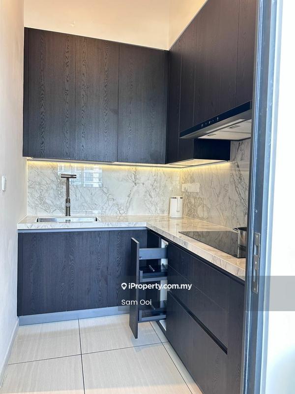 Condominium untuk Dijual di Queens Residences Q1 @ Queens Waterfront oleh Sam Ooi - Kitchen - iProperty.com.my