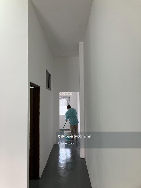 1-storey Terraced House for Sale in Seksyen 8, Petaling Jaya by Elaine Kow - iProperty.com.my