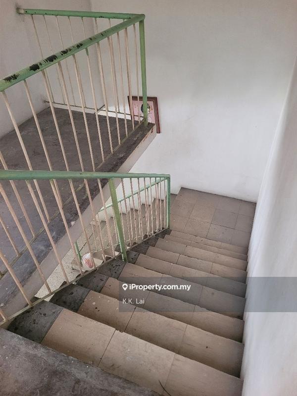 Rumah Berangkai 2 Tingkat untuk Dijual di Taman Salak Selatan, Salak South oleh K.K. Lai - iProperty.com.my