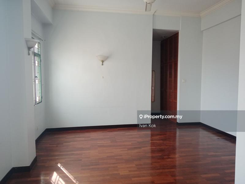 Kondominium untuk Dijual di Bungaraya Condominium oleh Ivan Kok - iProperty.com.my