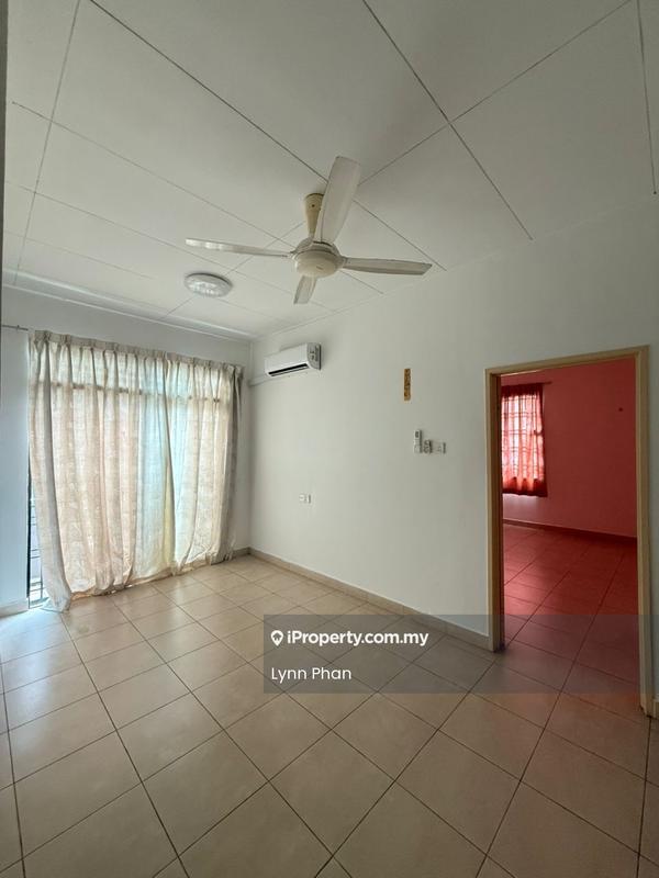 Cluster House for Rent in Austin, Johor Bahru by Lynn Phan - Living Room - iProperty.com.my