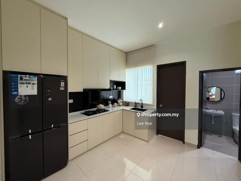 Rumah Berangkai 2 Tingkat untuk Dijual di Bandar Putera Indah, Batu Pahat oleh Lee Kee - iProperty.com.my