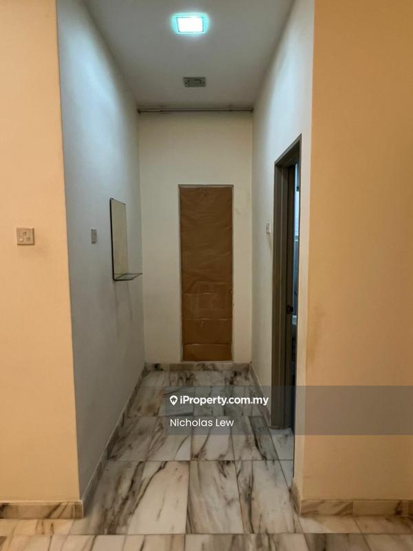 Condominium for Rent in Bayan Villa, Seri Kembangan by NK Lew - Corridor - iProperty.com.my