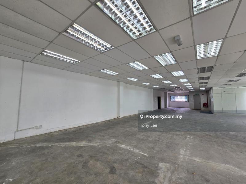 Warehouse for Rent in Taman Perindustrian Usj 1, Subang Jaya by Tony Lee - iProperty.com.my