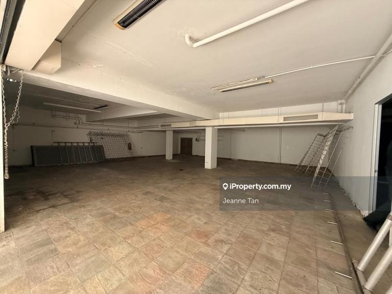 Bungalow House for Sale in Ampang Hilir, Ampang by Jeanne Tan - iProperty.com.my