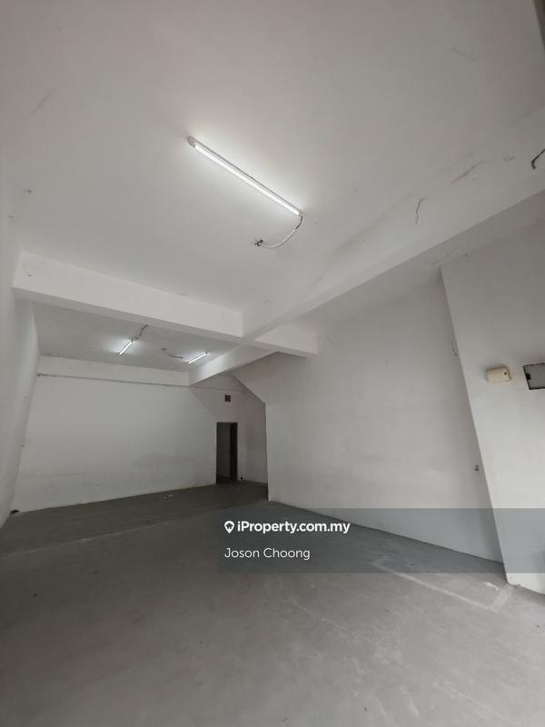 Semi-D Factory for Sale in Taman Sri Serdang, Seri Kembangan by Joson Choong - iProperty.com.my