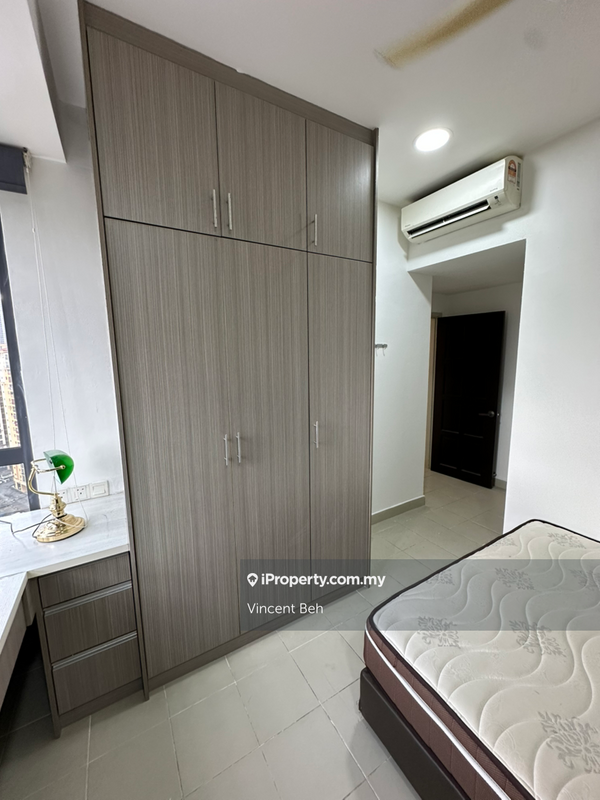 Kondominium untuk Disewa di Residence 8 oleh Vincent Beh - iProperty.com.my