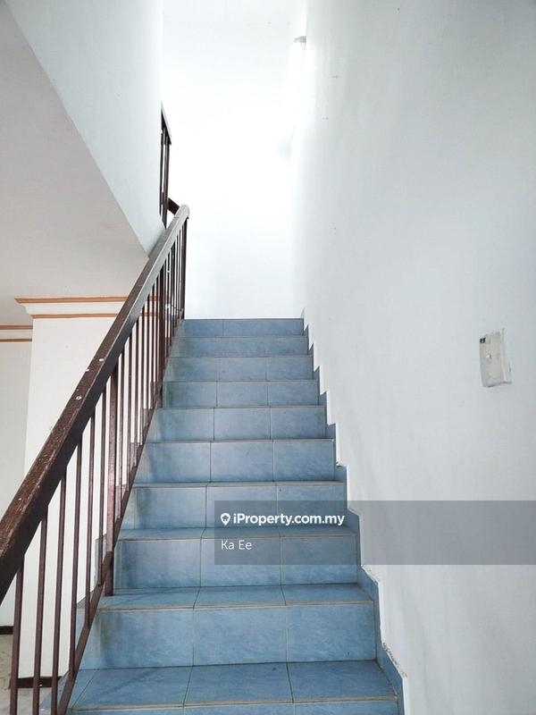 2-storey Terraced House for Sale in Bandar Country Homes, Rawang by Ka Ee - iProperty.com.my