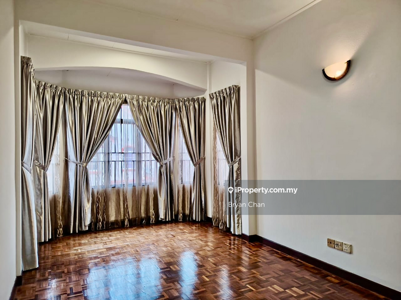 Rumah Berangkai 2 Tingkat untuk Dijual di Usj 20, Subang Jaya oleh Bryan Chan - iProperty.com.my