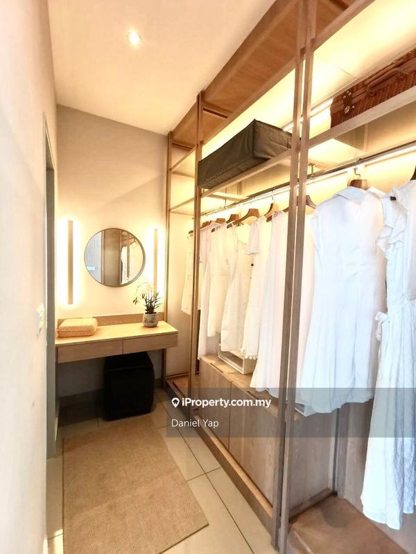 Rumah Berangkai 2 Tingkat untuk Dijual di Bandar Country Homes, Rawang oleh Daniel Yap - iProperty.com.my