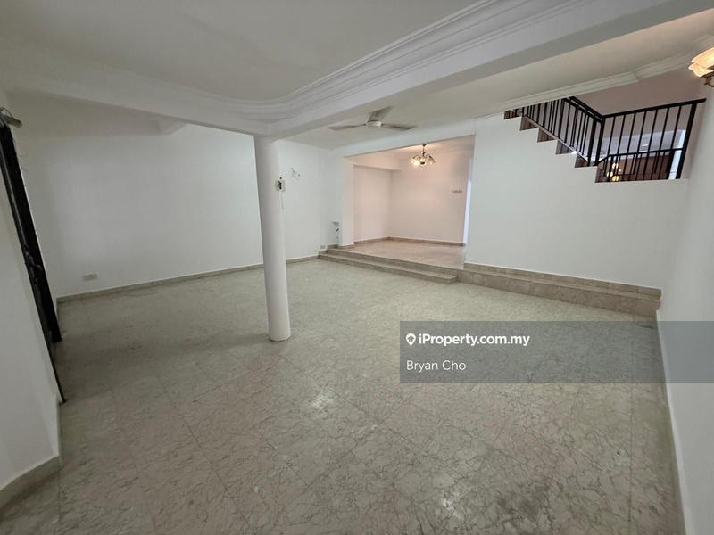 Rumah Berangkai 2 Tingkat untuk Dijual di SS12, Subang Jaya oleh Bryan Cho - iProperty.com.my