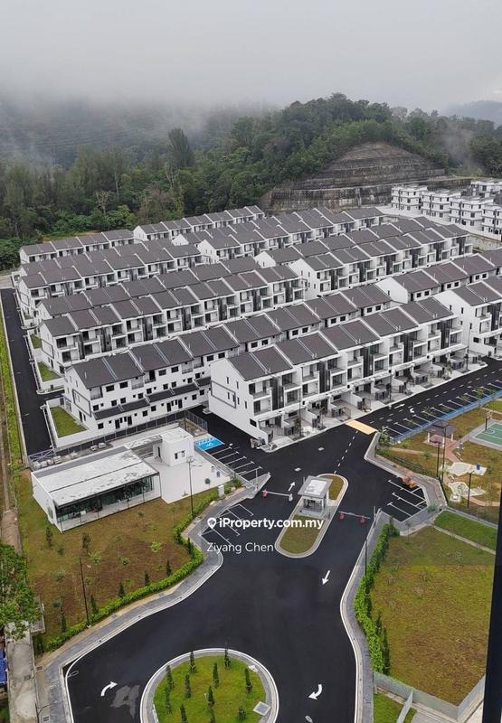 Rumah Teres 3-Tingkat untuk Dijual di Batu 9, Cheras oleh Ziyang Chen - iProperty.com.my
