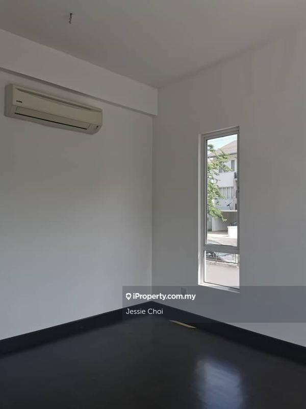 Rumah Berkembar untuk Dijual di Taman Meranti Jaya, Puchong oleh Jessie Choi - iProperty.com.my