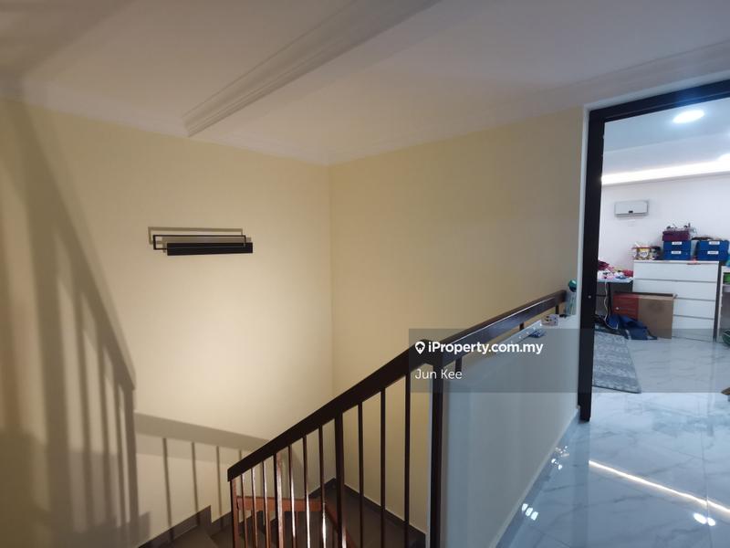 Rumah Berangkai 2 Tingkat untuk Dijual di Bandar Baru Sri Petaling, Sri Petaling oleh Jun Kee - iProperty.com.my
