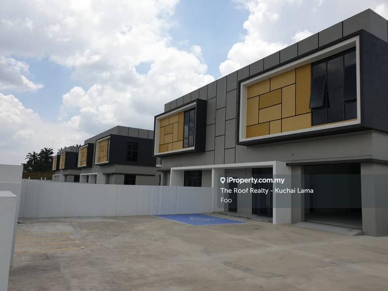 For Rent - 1.5 Storey Eco Business Park Cluster Semi-D Factory Puncak Alam