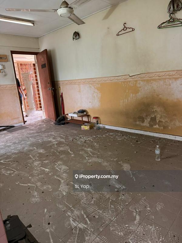 Flat for Sale in Desa Petaling Flat by SL Yap - Interior - iProperty.com.my