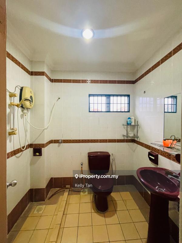 Rumah Teres 2-Tingkat untuk Dijual di Bandar Tun Hussein Onn, Cheras oleh Kelly Tan - iProperty.com.my