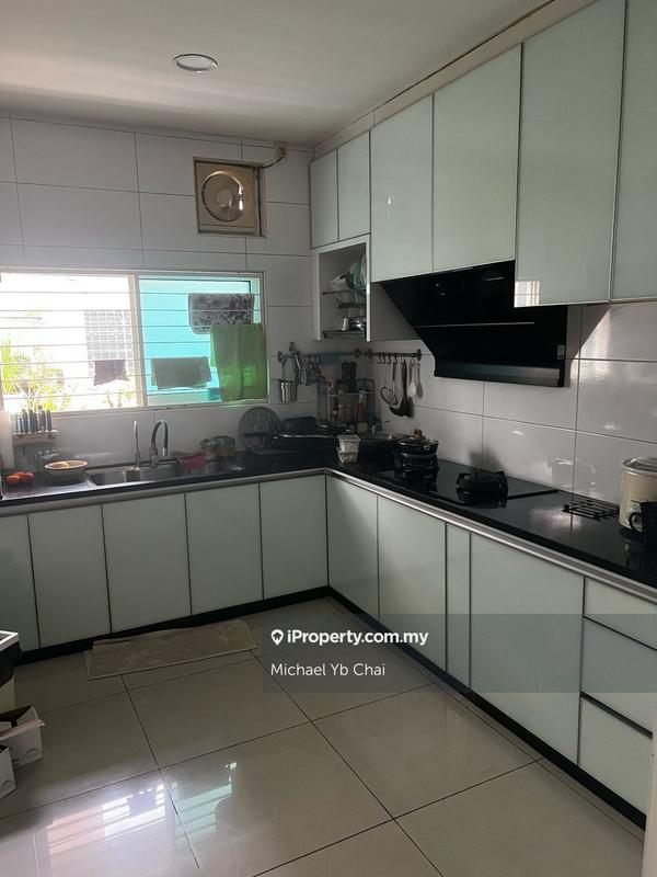 Rumah Teres 2-Tingkat untuk Dijual di Taman Bukit Serdang, Seri Kembangan oleh Michael Yb Chai - iProperty.com.my