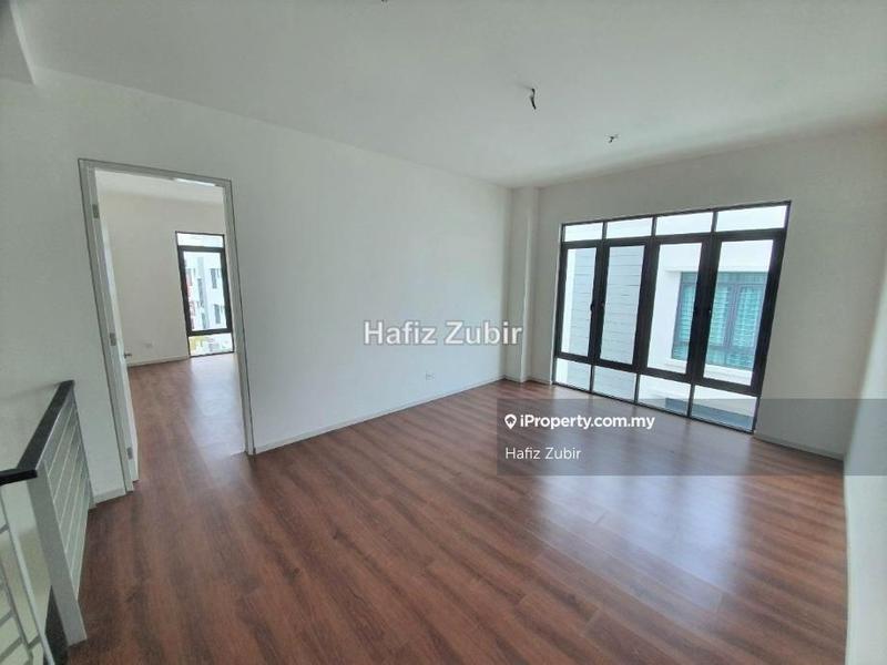 Semi-Detached House for Sale in Kajang, Selangor by Hafiz Zubir - iProperty.com.my