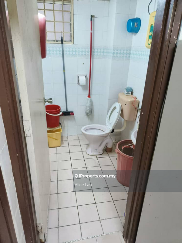 Townhouse for Sale in Taman Saga, Ampang by Alice Lau - iProperty.com.my