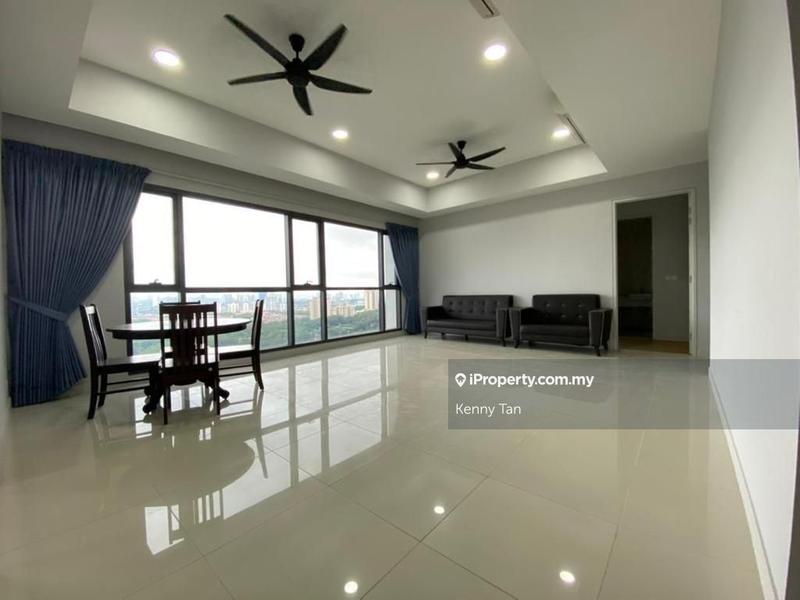 For Sale - Dianthus @ Tropicana Gardens