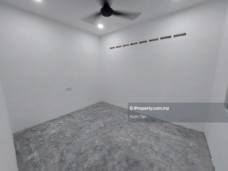 1-storey Terraced House for Sale in Taman Ayer Keroh Heights, Ayer Keroh by Keith Tan - iProperty.com.my