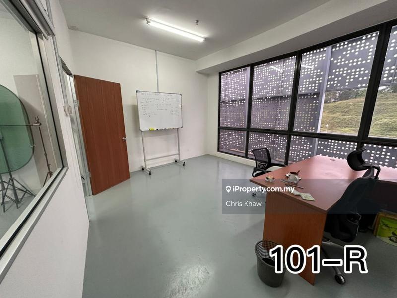 For Sale - Setia Alam Sunsuria Forum 800sqft Retail Office Space