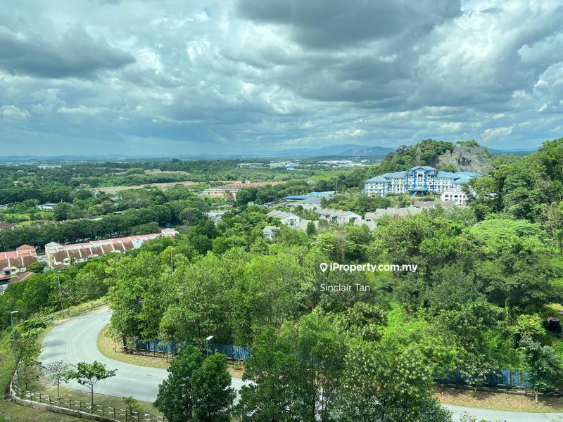 Kediaman Servis untuk Dijual di The Heights Residence oleh Geoffery Wee - iProperty.com.my