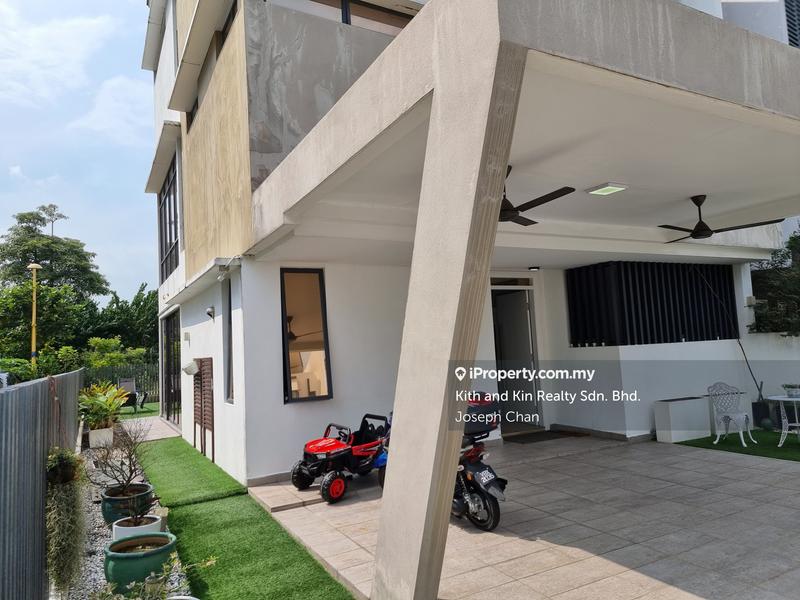 Rumah Teres 3-Tingkat untuk Dijual di Laman Glenmarie, Shah Alam oleh Joseph Chan - iProperty.com.my