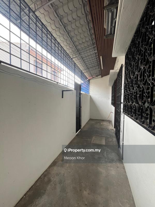 1-storey Terraced House for Rent in Taman Lucky, Bangsar by Meoon Khor - iProperty.com.my