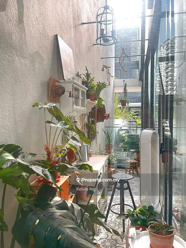 Rumah Berangkai 3.5 Tingkat untuk Dijual di Empire Residence, Damansara Perdana oleh Kelvin Ng - iProperty.com.my