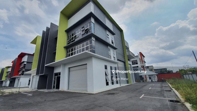 Kilang Berkembar untuk Disewa di Taman Industri Puchong, Puchong oleh Ryan Mew - iProperty.com.my