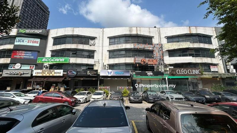For Rent - Extra Long 22x90ft, Limited GF shoplot, Desa Sri Hartamas