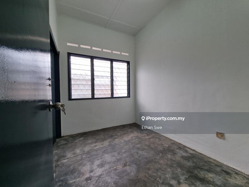 Rumah Teres 2-Tingkat untuk Dijual di 2-Storey, Taman Mulia Jaya, Ampang oleh Ethan Swe - iProperty.com.my