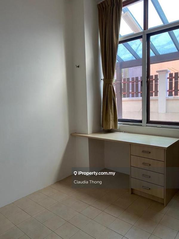 Rumah Berkembar untuk Dijual di 2uj8d, Batu oleh Claudia Thong - iProperty.com.my