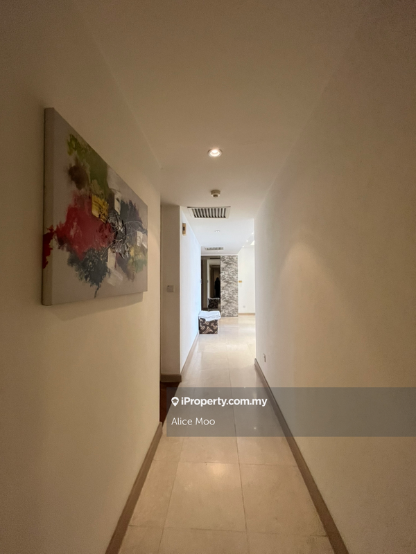 For Sale - Hampshire Park Condominium