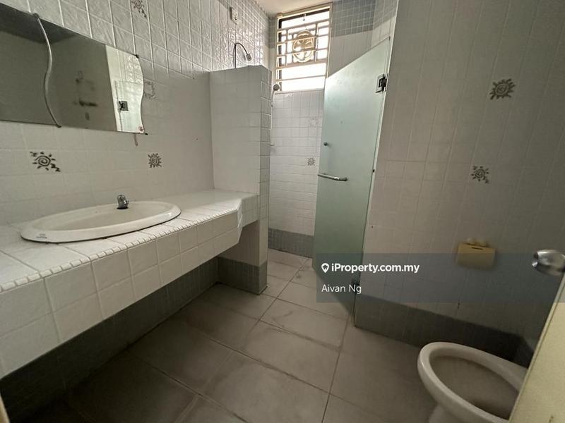 Rumah Teres 2-Tingkat untuk Dijual di Sungai Long, Bandar Sungai Long oleh Aivan Ng - iProperty.com.my