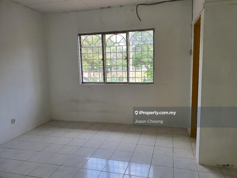 Rumah Teres 2-Tingkat untuk Dijual di Taman Bukit Serdang, Seri Kembangan oleh Joson Choong - iProperty.com.my