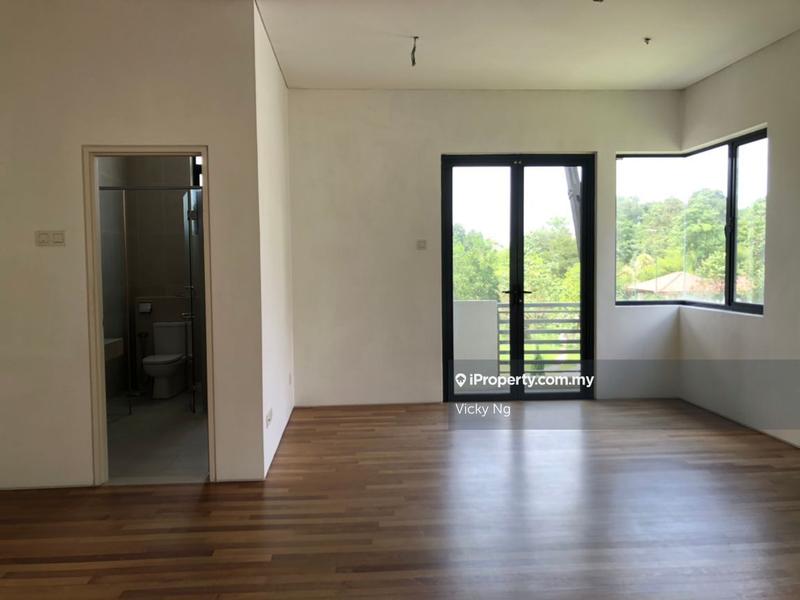 Bungalow House untuk Dijual di Kayangan Heights, Shah Alam oleh Vicky Ng - iProperty.com.my