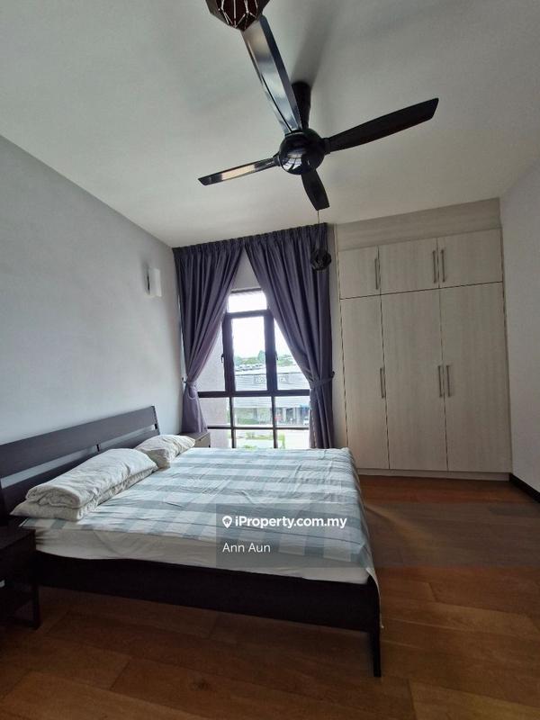 Kediaman Servis untuk Dijual di Isola oleh Ann Aun - iProperty.com.my