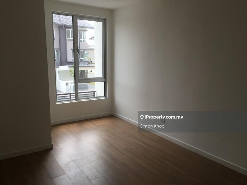 3-storey Terraced House for Sale in Telok Panglima Garang, Selangor by Simon Khoo - iProperty.com.my