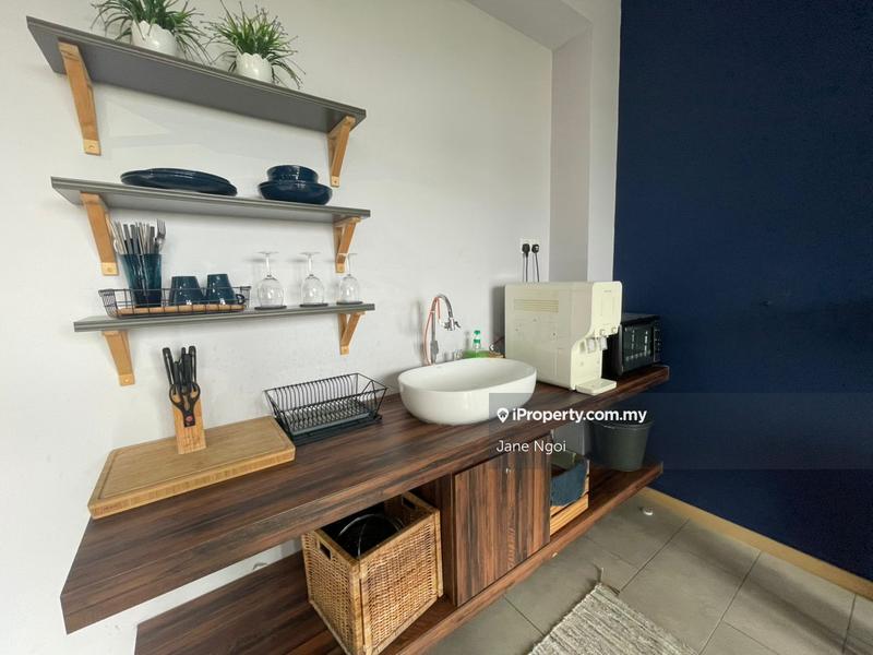 For Rent - Cube 8 Teens