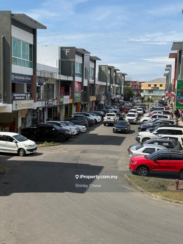 For Sale - 3 Storey Shoplot office Royal Plaza Putatan
