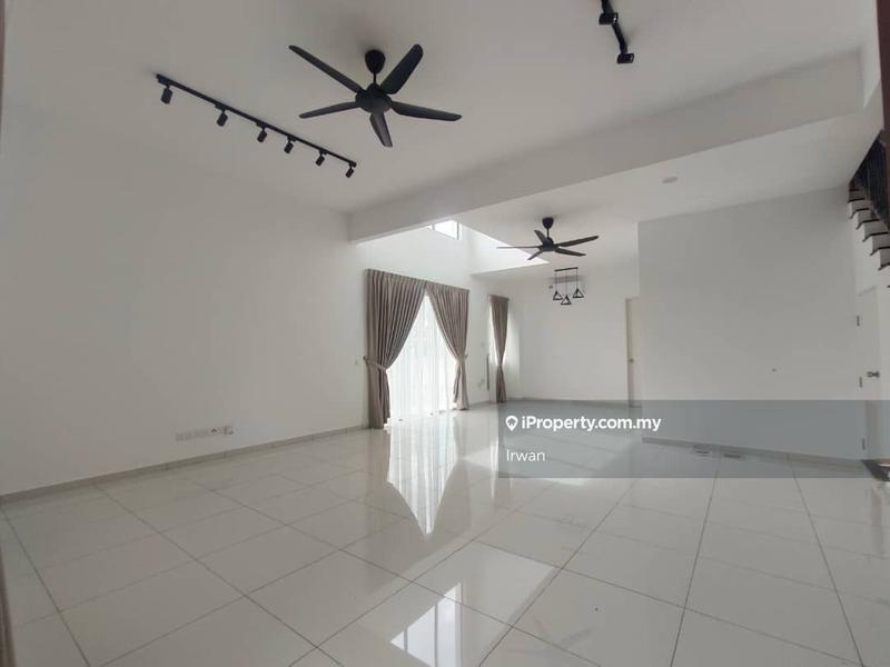 Rumah Berangkai 2 Tingkat untuk Dijual di Eco Forest, Semenyih oleh Irwan Affandi - iProperty.com.my