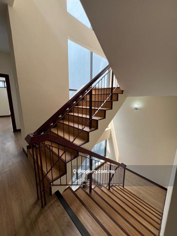 3-storey Terraced House for Sale in Laman Glenmarie, Shah Alam by Ras Shaz - iProperty.com.my