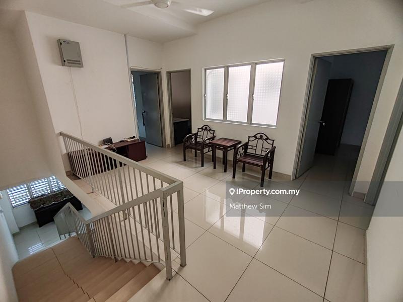 Townhouse for Rent in ut2ph, Tanjong Duabelas by Matthew Sim - iProperty.com.my