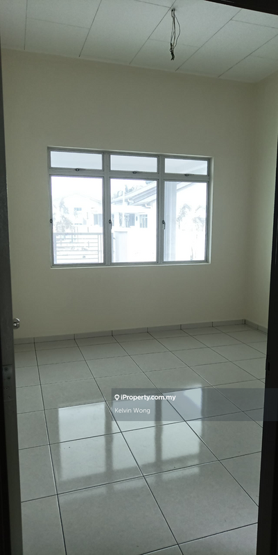 Semi-Detached House for Sale in Jalan kebun,taman bentara,Telok panglima garang, Shah Alam by Kelvin Wong - iProperty.com.my