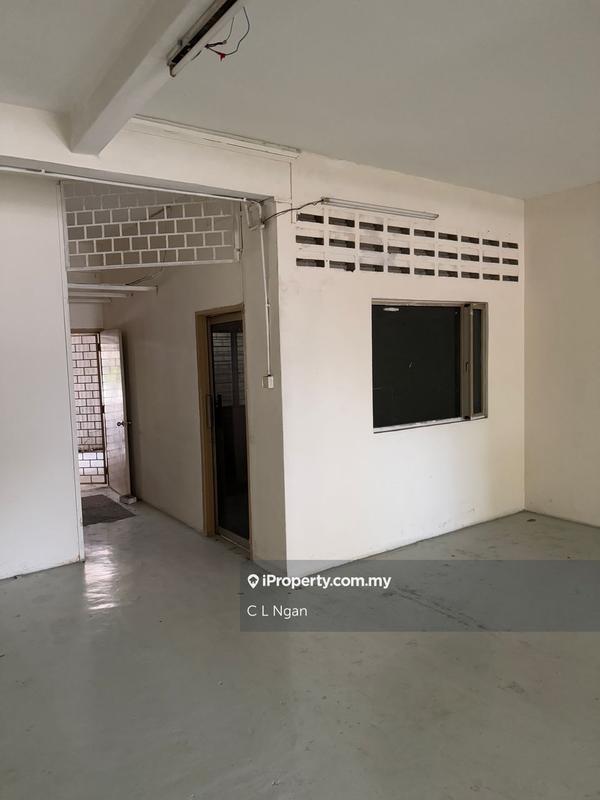 Shop for Sale in Taman Lian Hoe, Kuchai Lama by C L Ngan - iProperty.com.my